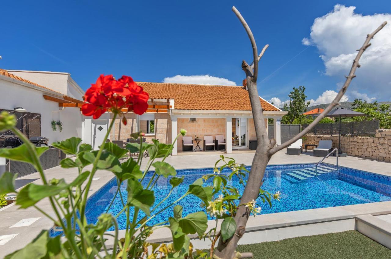 Apartment Holiday Home Doma, Cilipi Near Dubrovnik Čilipi Exterior foto